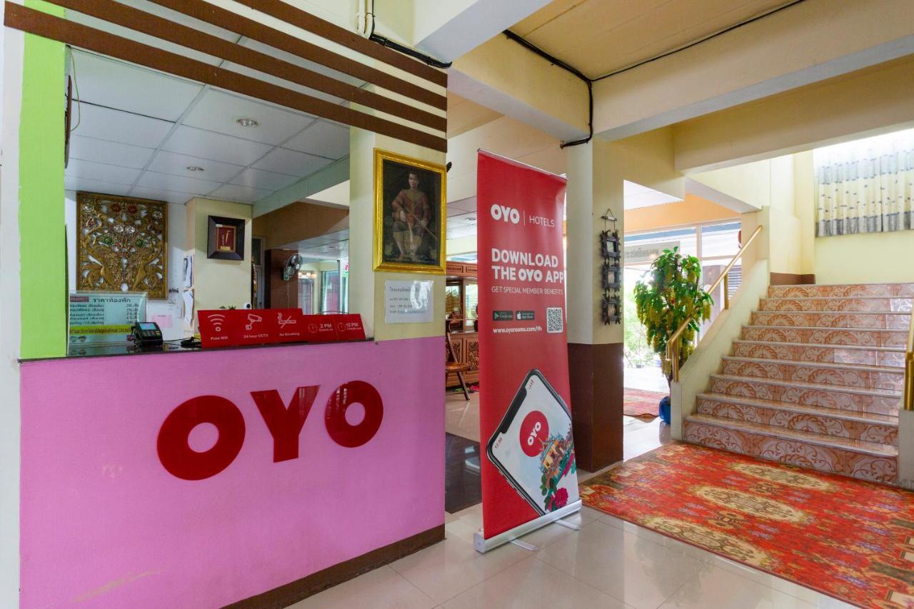 Oyo 75356 Thipsiri Lodge Chiang Mai Exteriör bild